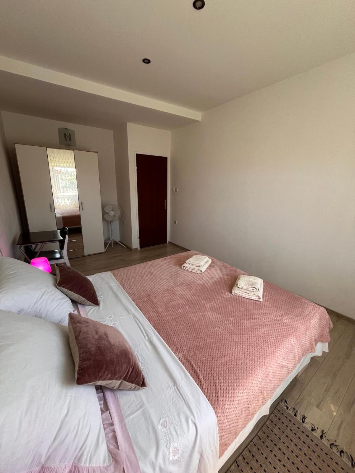 Apartments Mirijana Pula Ngoại thất bức ảnh