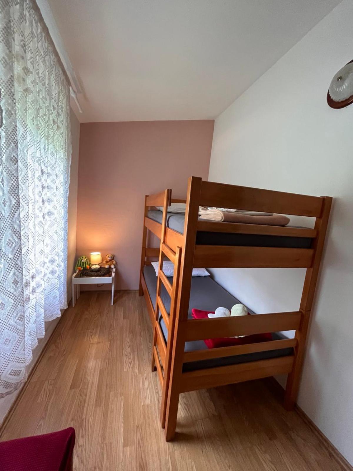 Apartments Mirijana Pula Ngoại thất bức ảnh