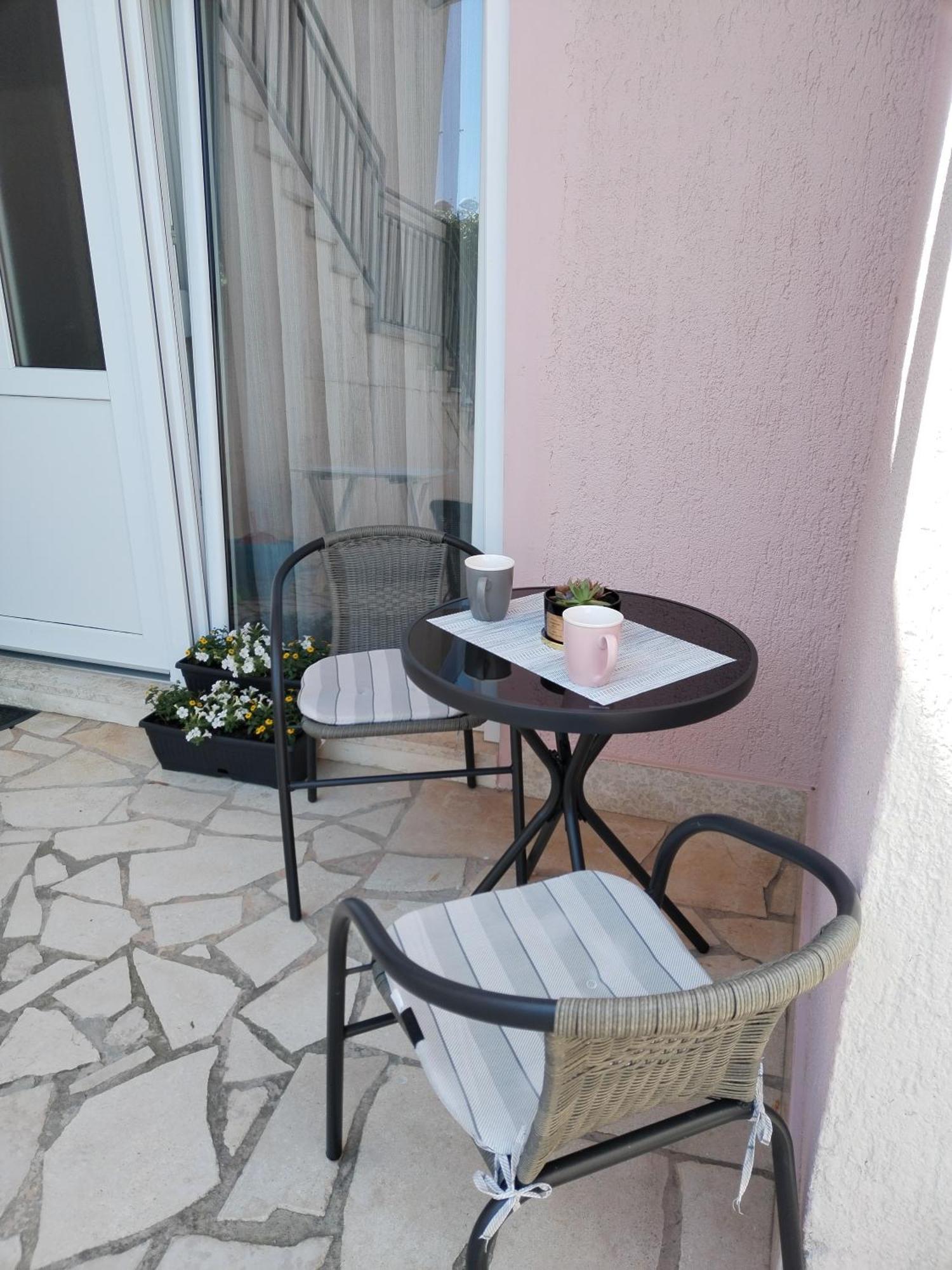 Apartments Mirijana Pula Ngoại thất bức ảnh