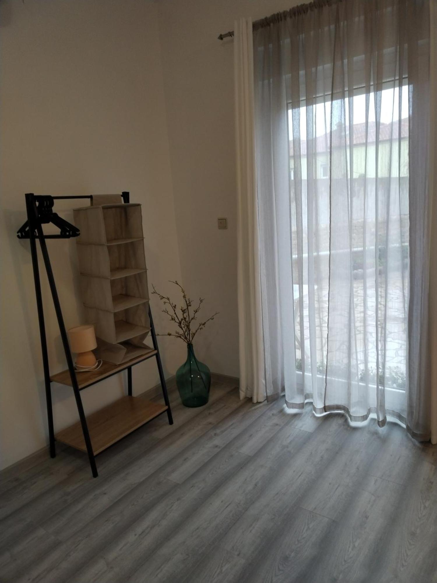 Apartments Mirijana Pula Ngoại thất bức ảnh